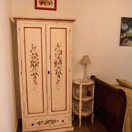 Ai Frutti Di Volta Room&breakfast Bed & Breakfast 3*